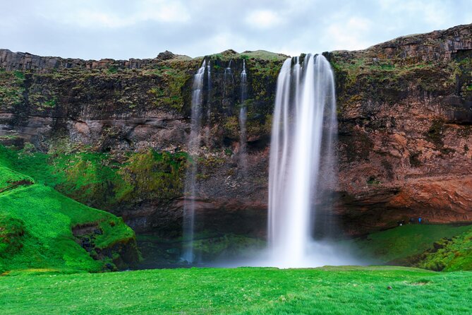South Coast Private Guided Tour + Blue Lagoon(optional) - Dyrhólaey, cliffs, lighthouse, and seabirds