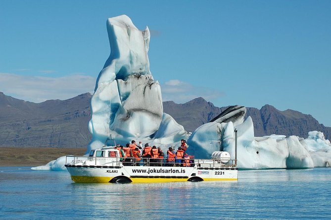 South Iceland and Glacier Lagoon: Jökulsárlón with Boat Tour - Diamond Beach and black volcanic sand