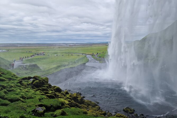 South Iceland, Glacier and Black Sand Beach Small Group Tour - Vík: a practical pause, not a major attraction