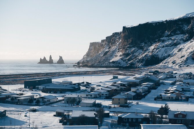 South Iceland Highlights and Northern Lights Combo Full-Day Tour - Seljalandsfoss closes the daytime route