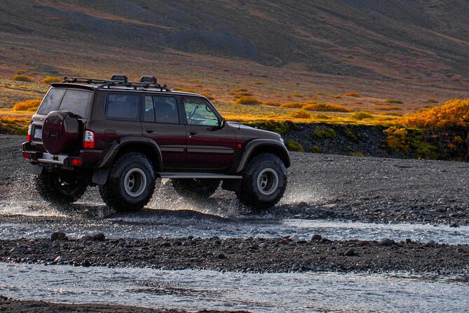 Super Jeep Private Tour at Thórsmörk - Coffee, Icelandic snacks, and a sensible pause