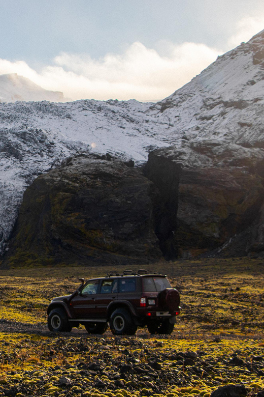 Super Jeep Private tour in Þórsmörk - Gígjökull glacier and the value of a close view