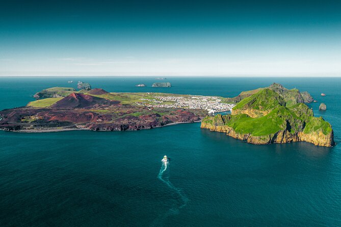 The Best of Vestmannaeyjar with Ebbi - Storhofdi, the windiest place in Europe