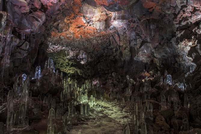 The Lava Tunnel Tour - Raufarhólshellir - Lights, colors, and the best photo chances