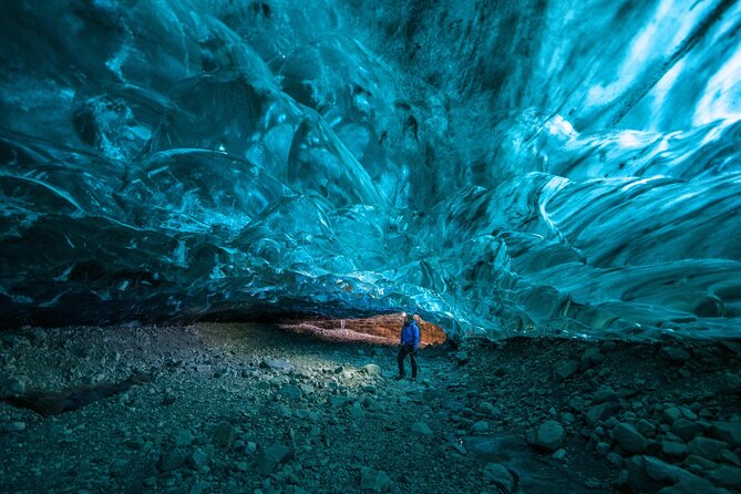 The Original Ice Cave Tour in Jökulsárlón Glacier Lagoon - The walk across uneven glacier ice