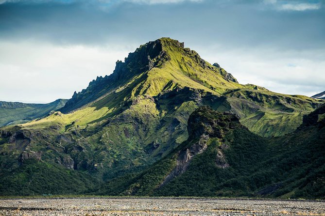 Thorsmork Hike Day Tour - Starting at Midgard Base Camp in Hvolsvöllur