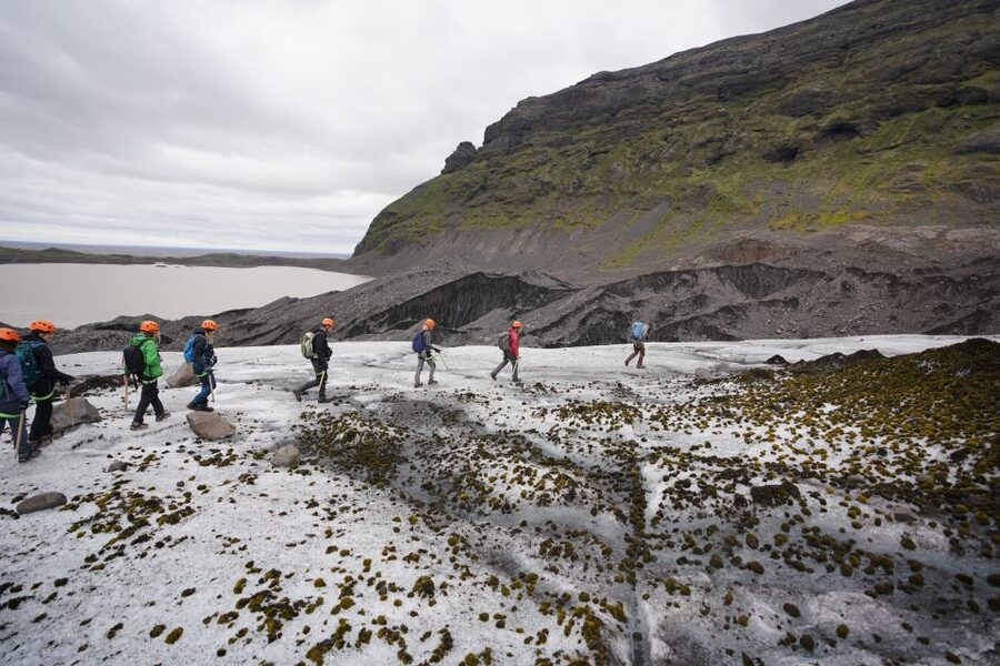Vatnajökull: Short Glacier Encounter Walk with 4x4 Transfer - Guides make the difference