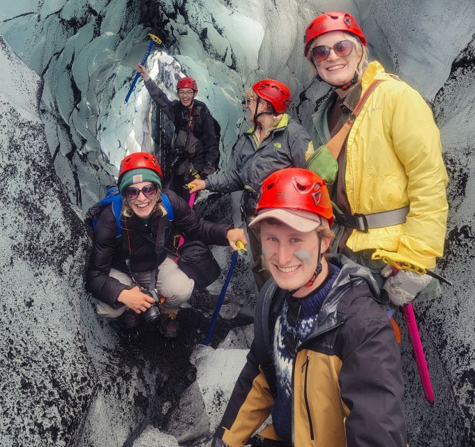 Vik: Guided Glacier Hike on Sólheimajökull - Arriving at the glacier base