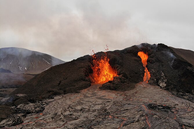Volcano Hike and Grindavík Visit from Reykjavik - Weather is part of the price of admission