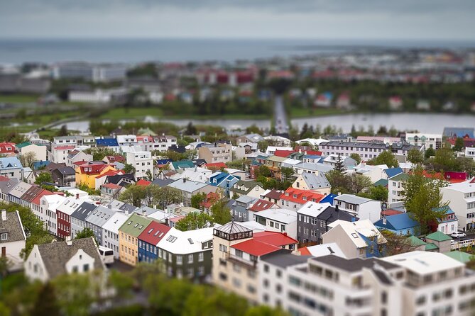Weekend City-Break: City Tour & FlyOver Iceland Experience - Starting at 10:00 am in central Reykjavík