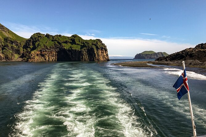 Westman Islands - Reykjavik (Bus transfer from Landeyjahöfn) - Why the small group size matters