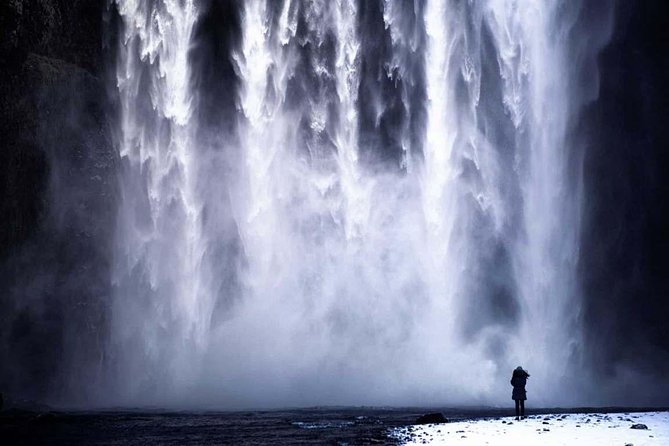 Winter South Coast Day Tour by Minibus from Reykjavik - Seljalandsfoss and Gljúfrabúi: two waterfalls, two moods